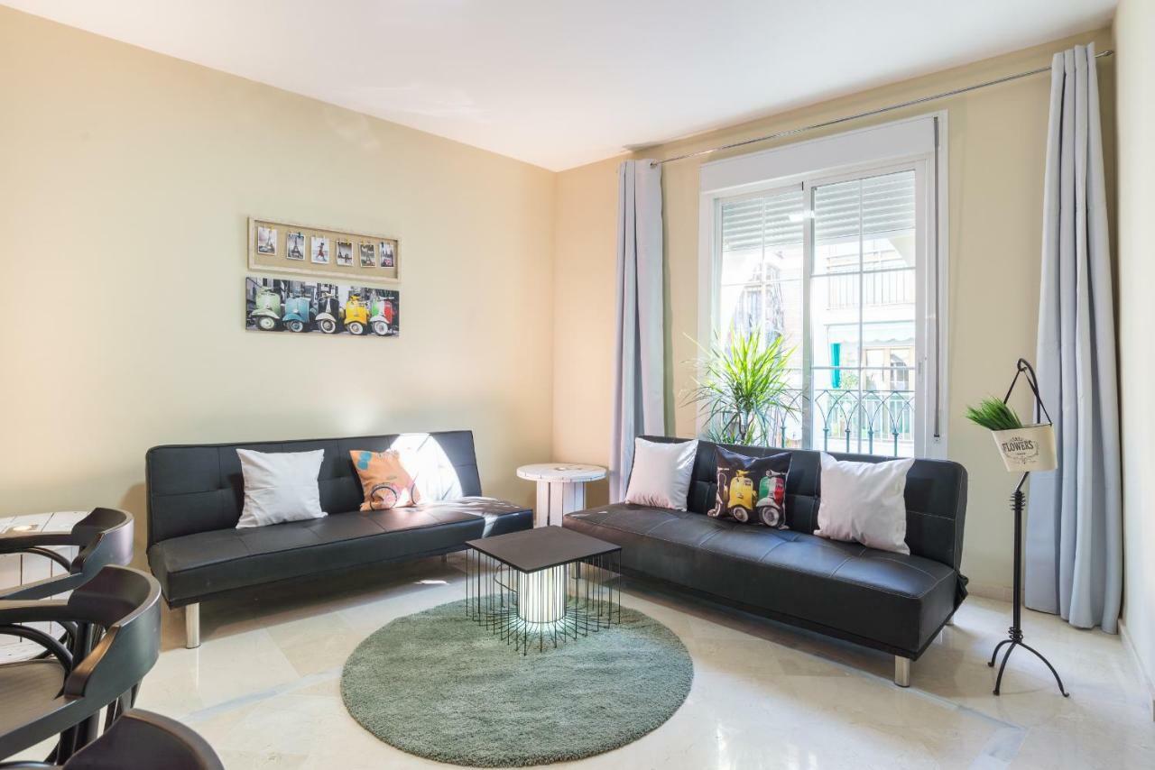 Gr2-Large Groups Apt-Walking Distance To Old Town Apartment Malaga Exterior photo