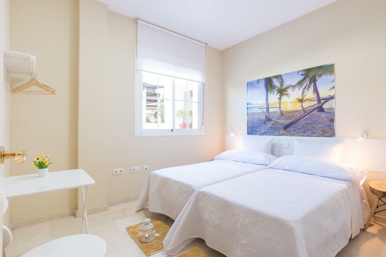 Gr2-Large Groups Apt-Walking Distance To Old Town Apartment Malaga Exterior photo