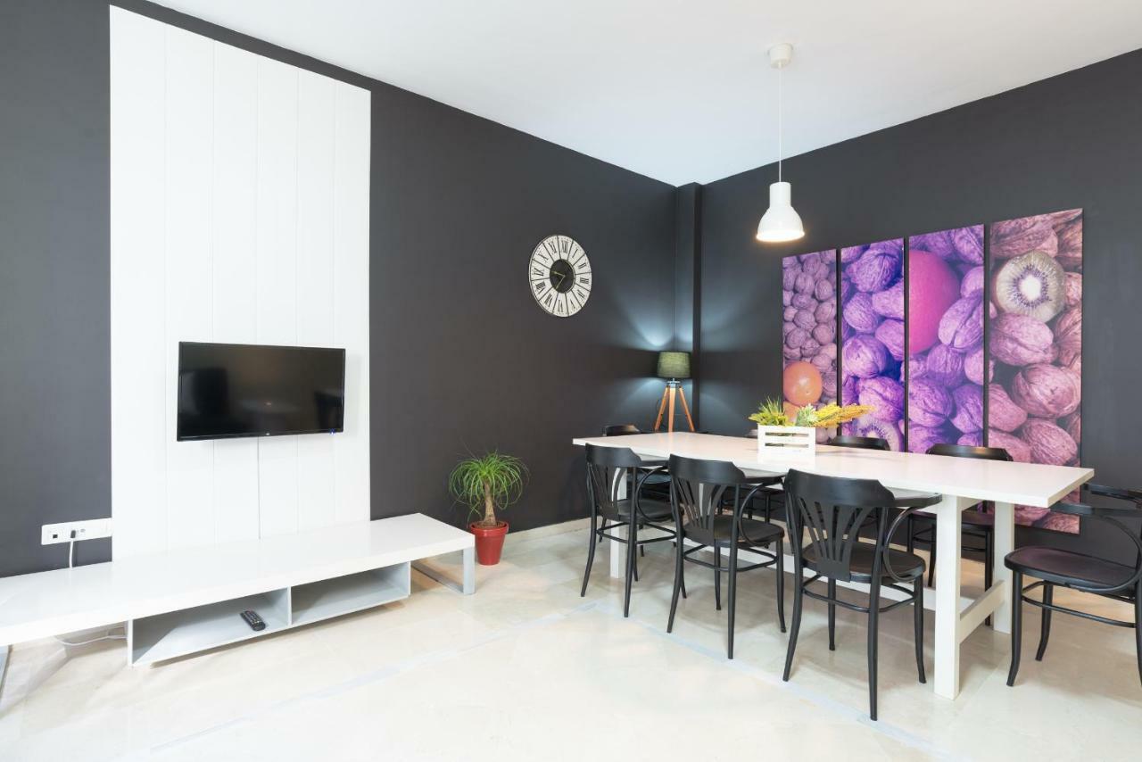 Gr2-Large Groups Apt-Walking Distance To Old Town Apartment Malaga Exterior photo