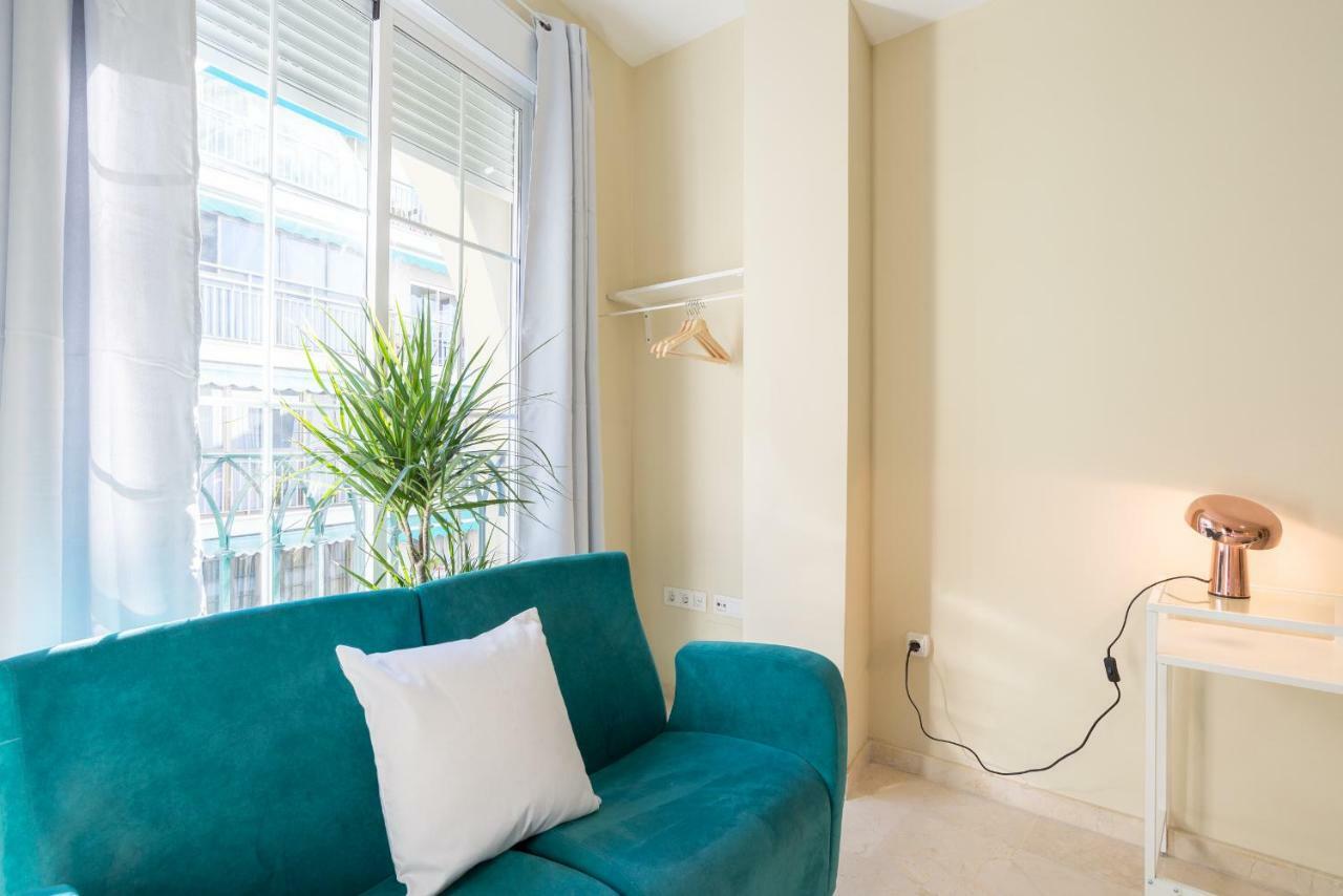 Gr2-Large Groups Apt-Walking Distance To Old Town Apartment Malaga Exterior photo
